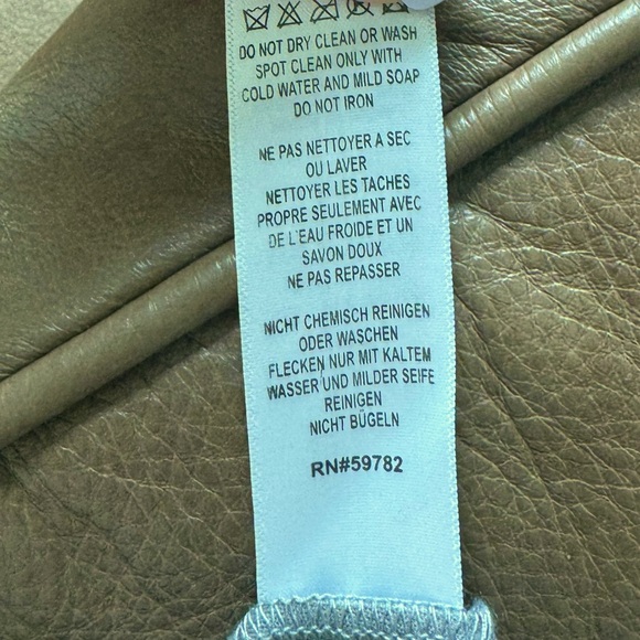 Adrianna Papell Cap Sleeve Evening Gown - Picture 4 of 4